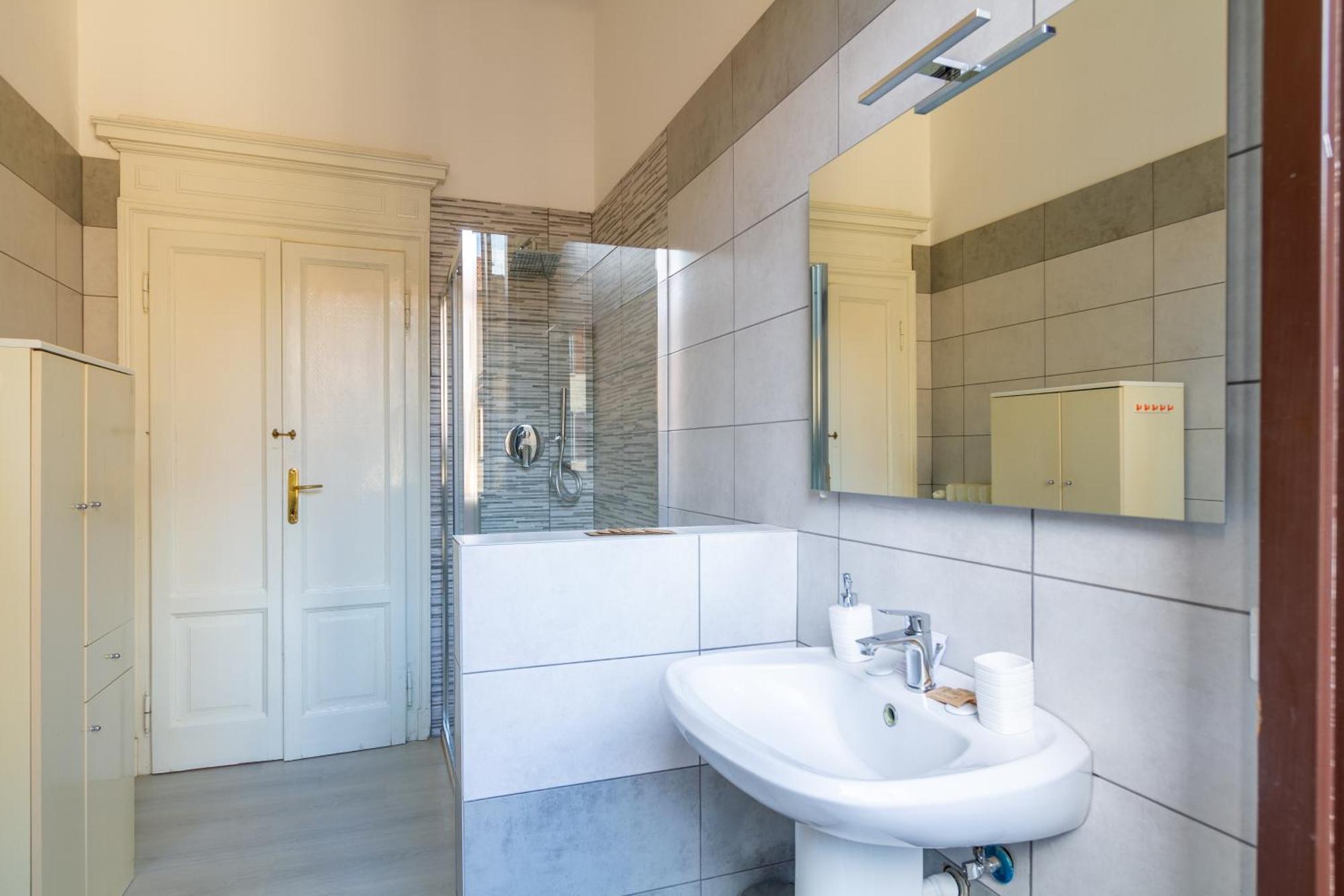 Apartment Duomo Centro 10 Min-linate 10 Min -lumiere Harmony Maison- *