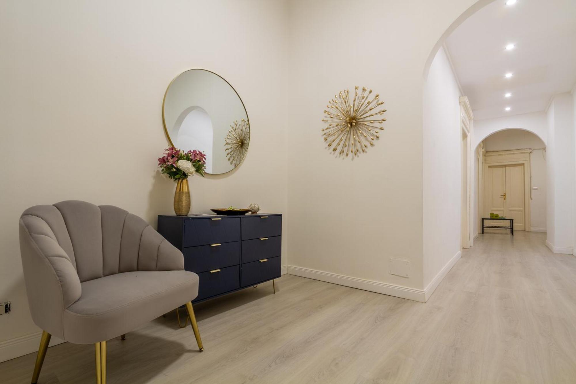 Apartment Duomo Centro 10 Min-linate 10 Min -lumiere Harmony Maison-